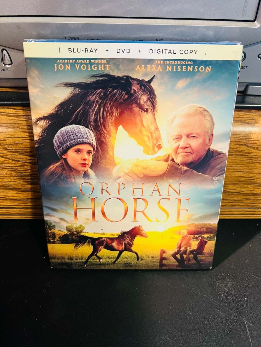 Orphan Horse (Blu-ray + DVD + Digital Copy, 2018)